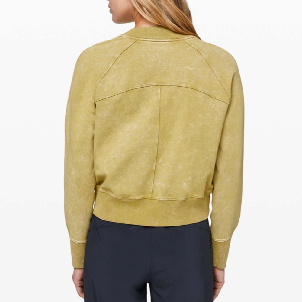 NWT* Lululemon Ready to Roll Crew
Washed Vintage Gold